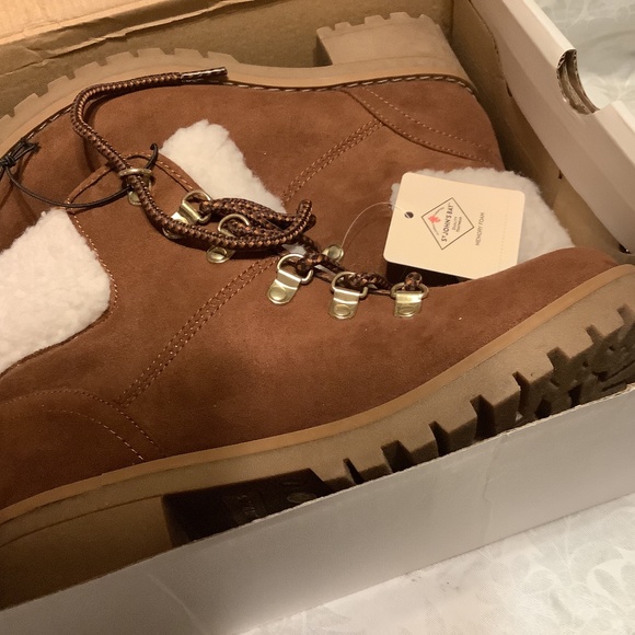 St John’s Bay Women’s Lakeline Ankle Boot Memory Foam In Cognac Size 7 Medium - Picture 1 of 8